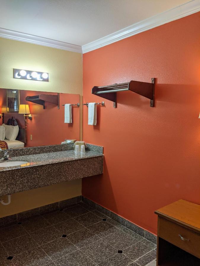 Lake Houmas Inn Экстерьер фото