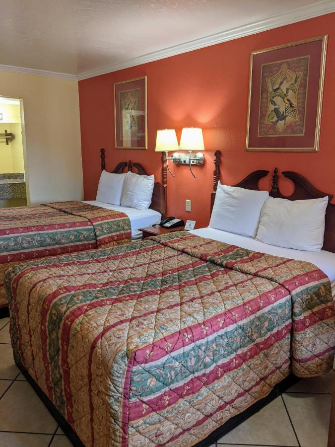 Lake Houmas Inn Экстерьер фото