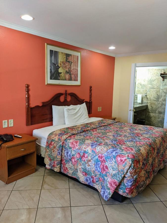 Lake Houmas Inn Экстерьер фото