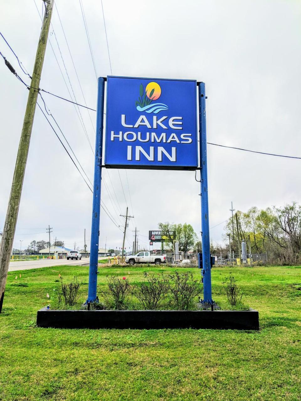 Lake Houmas Inn Экстерьер фото